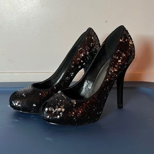 Le Château sequin pumps
